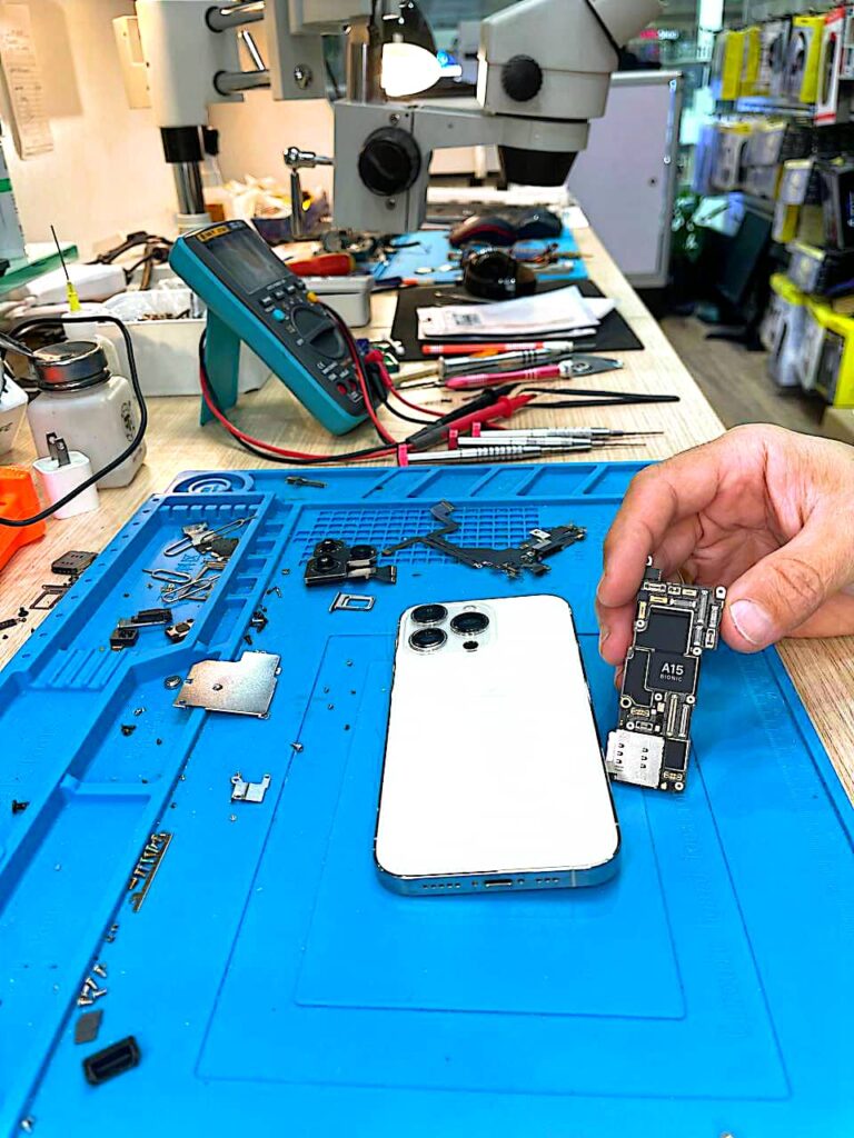 iPhone Repair Services Dubai - iPhone screen repair, battery replacement, charging port repair, hardware repair